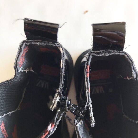 Zara x Disney Mickey Mouse patent boots VGUC size 32(1 youth) - Picture 6 of 9